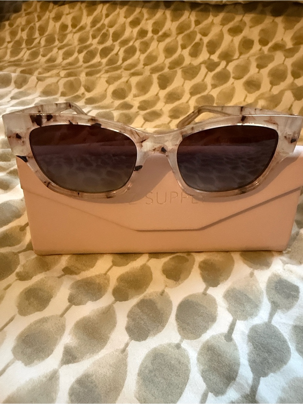 Z Supply Neutral Tortoiseshell Sunglasses with Blush Pink Case